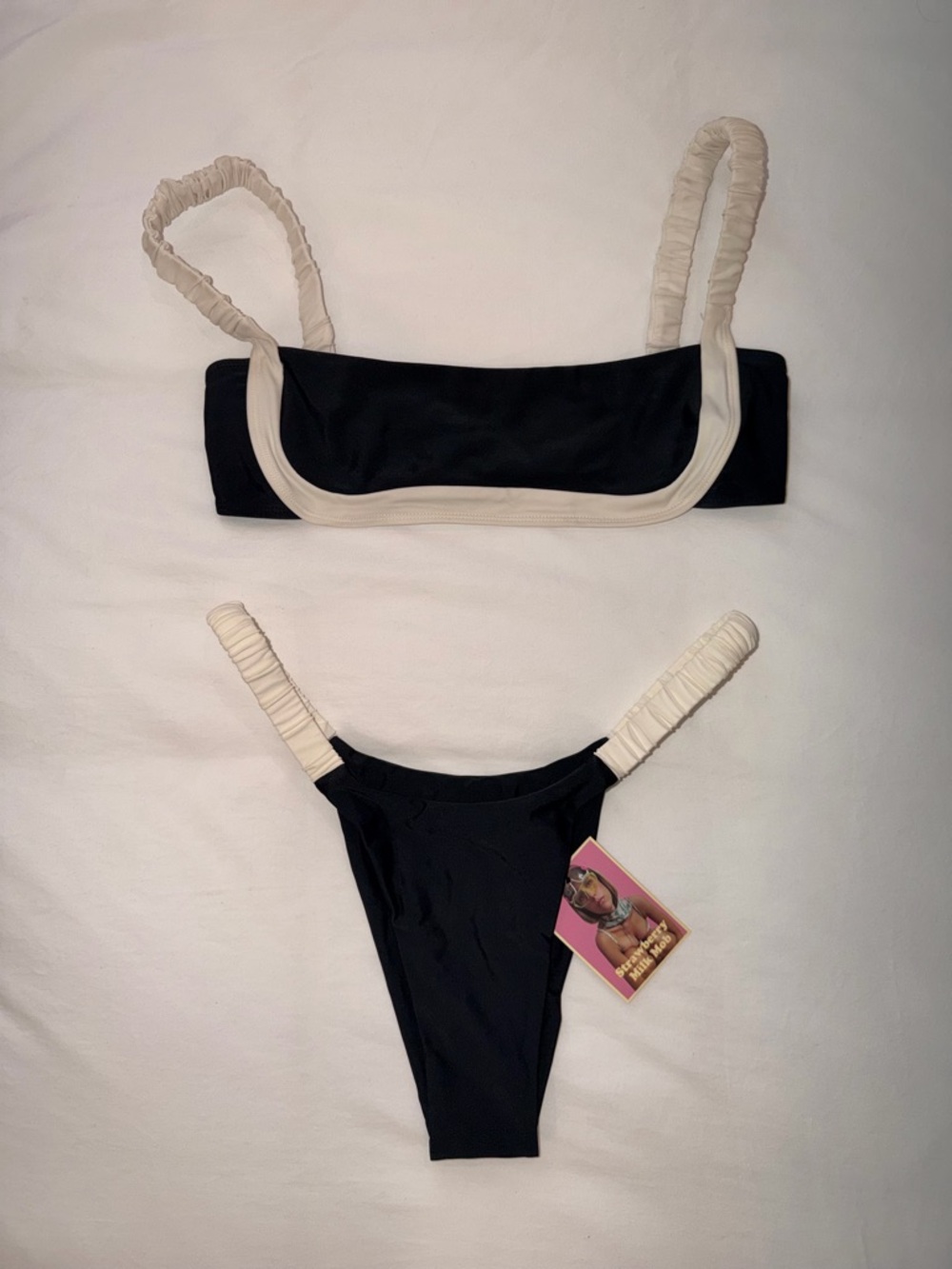 Strawberry Milk Mob bikini (grandeur/size M/L)